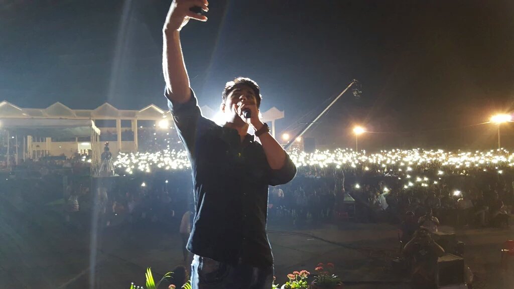 vettayan03's tweet photo. Humble speech n fantastic song by Siddharth ...feeling more Energetic now @Actor_Siddharth https://t.co/mAhV0AFUZY