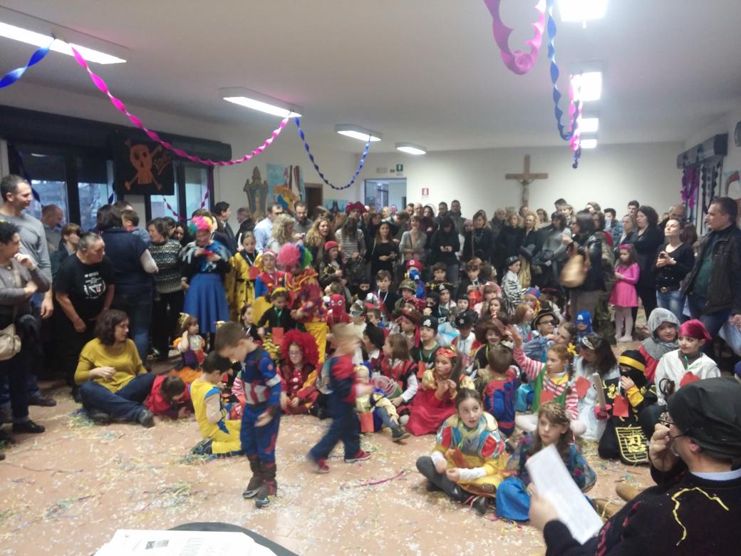 PatronatoSPioX's tweet photo. Festa grande in #patronato per il carnevale!!! https://t.co/cf2qZDcDMt