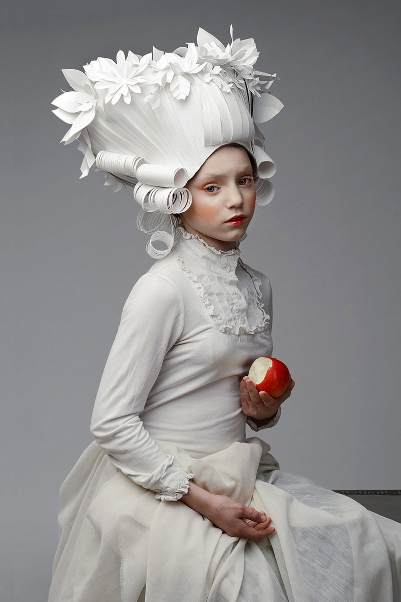 Baroque paper wigs from <a href="/AsyaKozina/">Asya Kozina</a> ccuk.cc/1q4