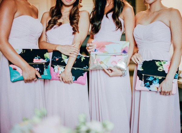 WeddingWire's tweet photo. Still need the perfect gift for your 'maids? Here's a steal-worthy idea: https://t.co/yQgfB8H7vI {@AnalogWedding} https://t.co/ggTplGnKwg