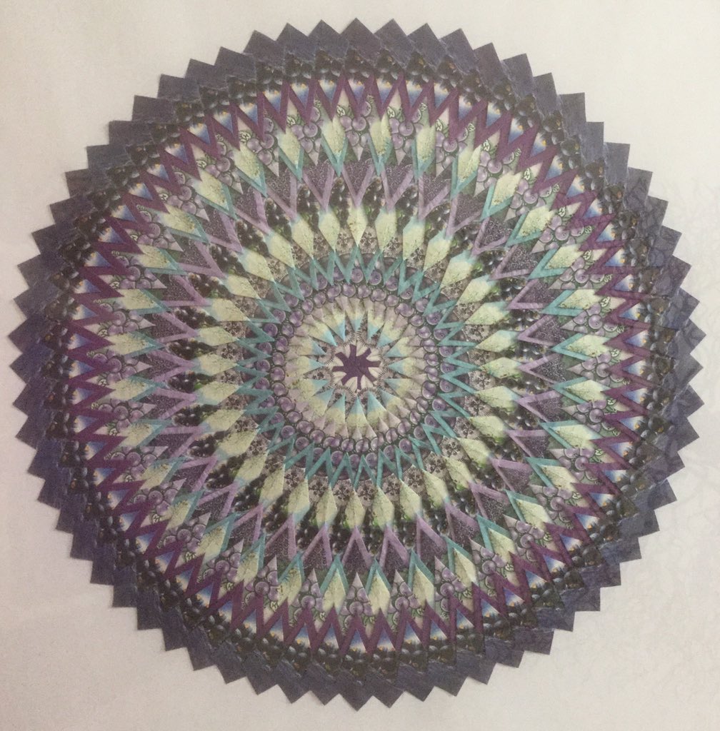 Zelf een #mandala maken? Kom naar workshop: Uit je hoofd, in je handen: emovatie.nl/workshops/