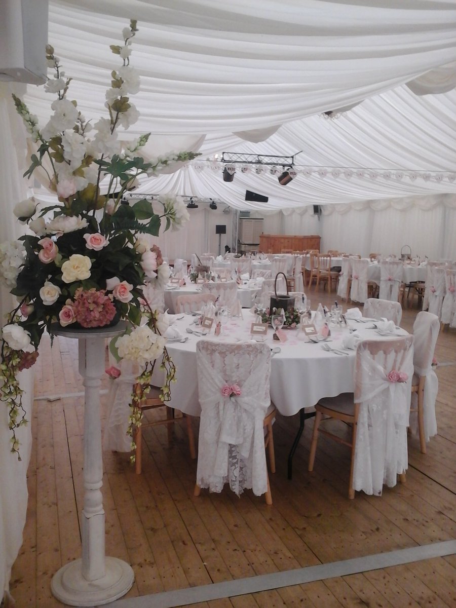 FishlakeMill's tweet photo. Our unique wedding marquee with a solid floor and excellent heating system setting for your wedding reception. https://t.co/slrEsmMLWZ