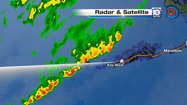 Band of gusty showers moving SE at 35-40 mph towards lower Keys, arriving over #KeyWest in next 15 min. #Flwx https://t.co/lRMGP3ui0i