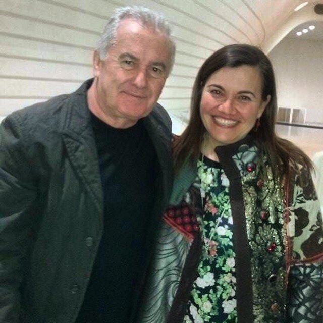 Encuentro de #VíctorManuel con Benilde Pozuelo, ganadora de nuestro concurso de Facebook en @PalauLesArts #Valencia