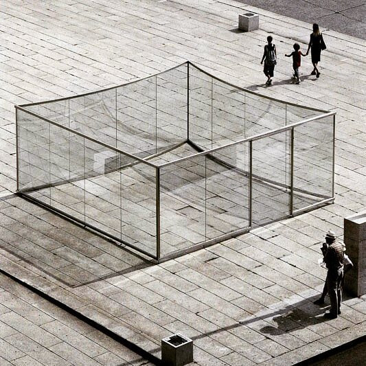evARTology's tweet photo. #evartology by @solivagant_nyc " Dan Graham l Half open half crazy |Como, Italy. 2007
#dangraham #artwelove #notfo… https://t.co/r7aLiM6Isl