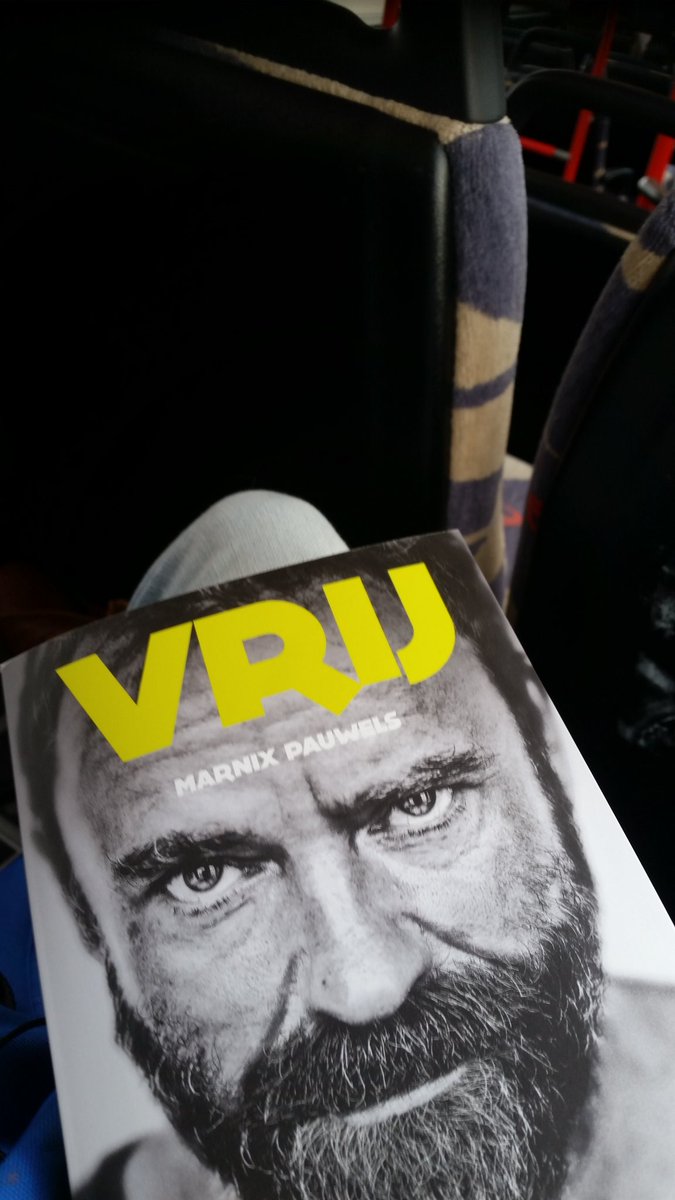 JuneNoa's tweet image. "vrij" momentje zoals nu in bus lees ik meest eerlijke &amp;amp; inspirerende boek sinds tijden "Vrij" van @marnixamsterdam