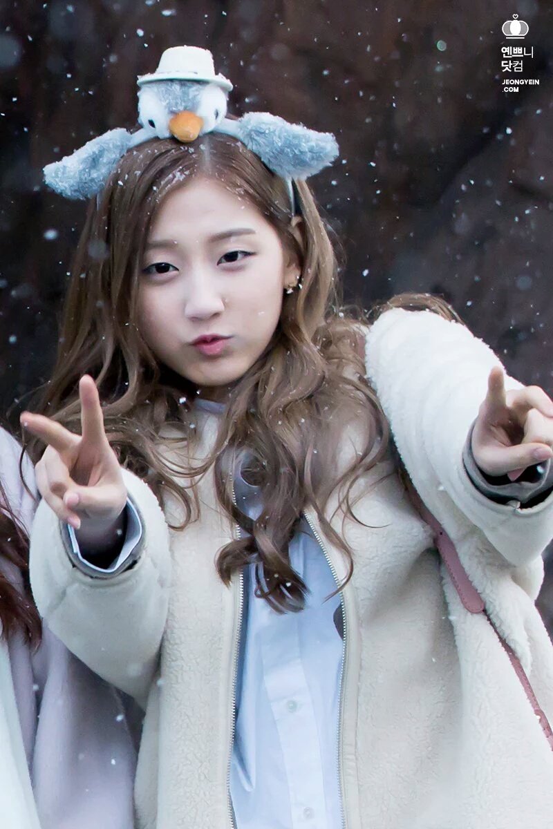jeong yein indonesia on twitter hq 160113 yein filming jeong yein indonesia on twitter hq 160113 yein filming