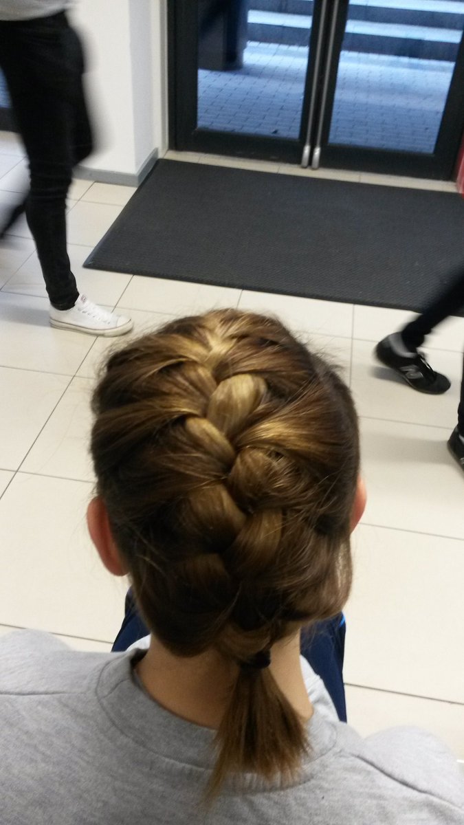 @ljharris236 just did my hair pre fight. Now I'm ready