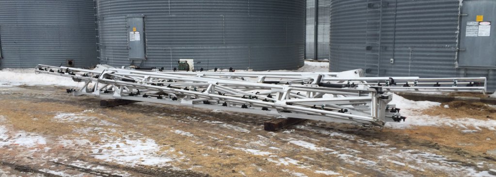 MattMbfarm's tweet photo. Took delivery of our 66-132 @ALUMINUMBOOMS will work better for our @360yieldcenter #ydrop #spray16 #rowsense https://t.co/yybHTt2WbH
