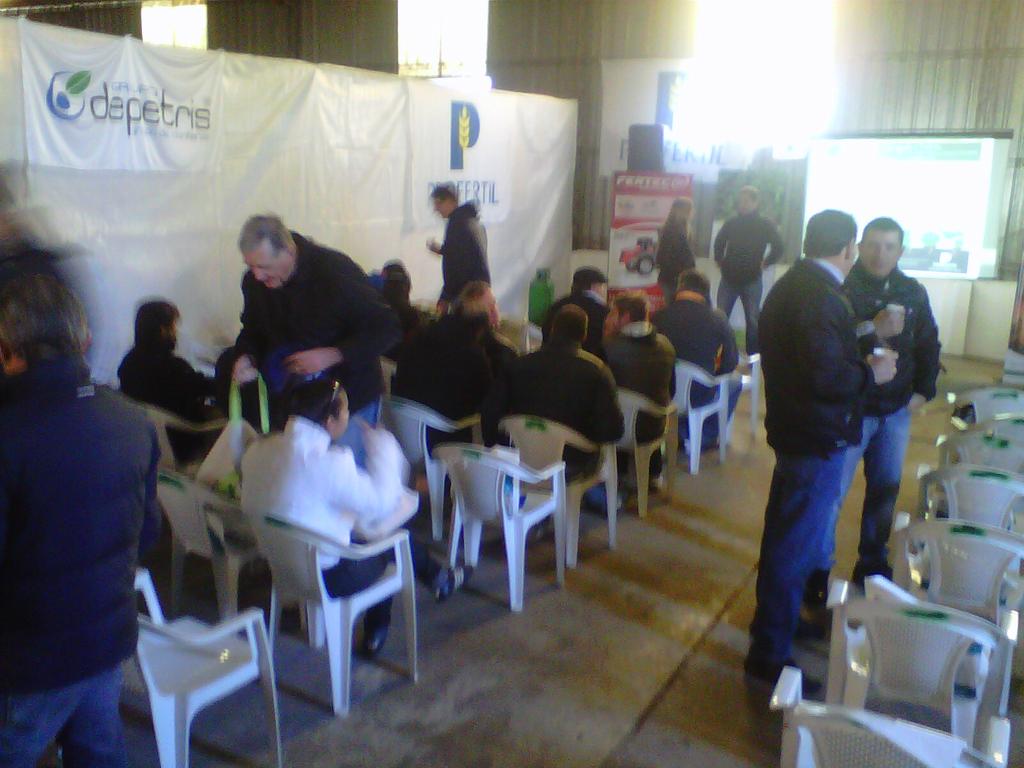 smsaulino's tweet photo. Equipo @profertilnutri acompañando a @DepetrisGrupo en su crecimiento. @Cristian_Hanel @idelavechia https://t.co/fylshVDjpt