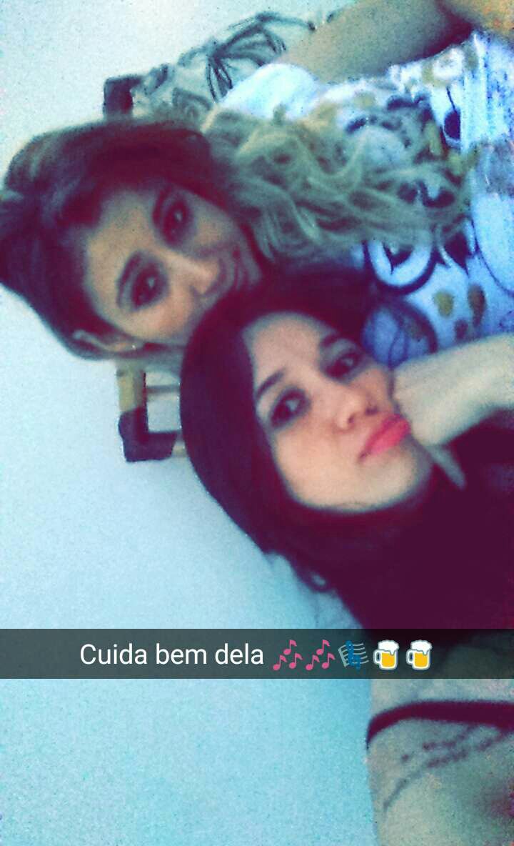 suelenbf's tweet photo. dinda Beta, amo muito https://t.co/AB4ZIhrdT4