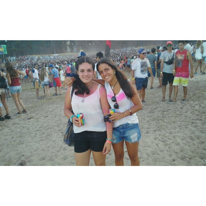 Esteefigm's tweet photo. we color festival 🎨🎉 https://t.co/oIBjSJnIPh