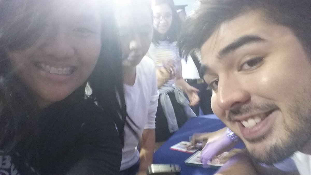 mikadrianna's tweet photo. 😍😊 ang cute mo hahahaha 
@andreparas95 
#GFFH3DaysToGo 
#GFFHMallInvasion https://t.co/UWg3ZdjfF2