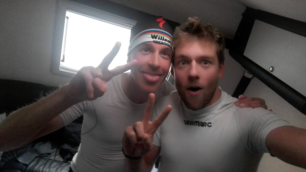 SanderCordeel's tweet photo. Na 2,5 weken roomies, nu een minuut na @kaireus starten in tijdrit  ster van besseges. #vwct#abloc https://t.co/tA9BqfmRcB