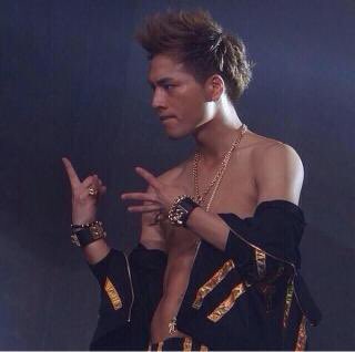 LDH064803661's tweet photo. 3月12日が臣くんの誕生日というこで、それまでに312RT目指したいです！！
協力お願いします！♪( ´θ｀)ノ

♯臣くん好きな人RT
♯RTしてくれた人全員フォローする
♯三代目好きな人とRT
♯登坂広臣 https://t.co/Cdi0gKvNr9