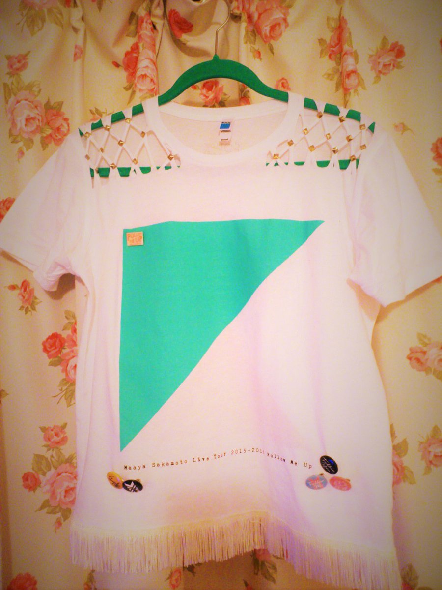 リメイクtシャツの作り方 おしゃれなアレンジまとめ 襟 袖 裾をdiy