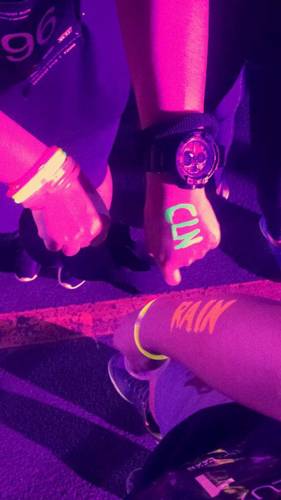 kimce__'s tweet photo. What a great experience!ππ» 3k finishers!πππ»π #LuxNeonRun https://t.co/0fWMzbV6uI