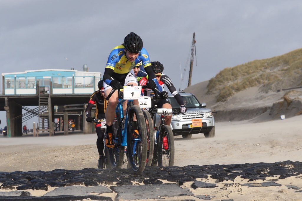 King of the Beach! Ramses solo naar winst in KMC Dijk tot Dij race👊🏻 📷 <a href="/Directsportfoto/">Directsportfoto.nl</a>
