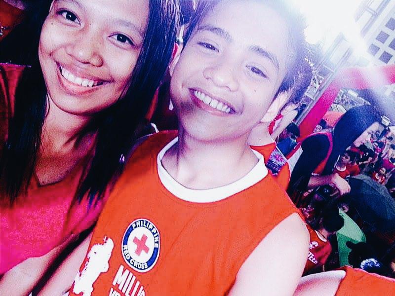 ohitsmegela's tweet photo. Thank you @francoPBB737 ang pogi mo sa personal 😭😍😍 love you na 😂💕 #HumanityRun2016 https://t.co/ps8vbbV6sg