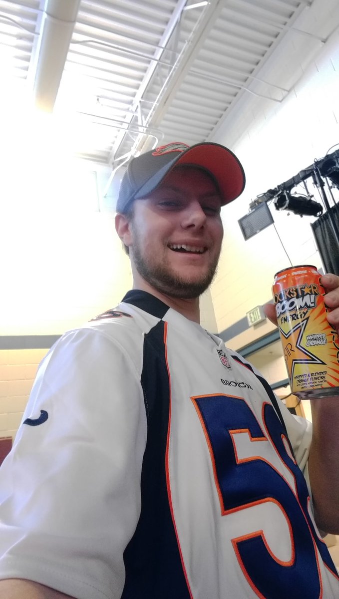 DougGreen94's tweet photo. Orange Takeover... #I am thrive church #SB50gameface https://t.co/mxkxQAePm4