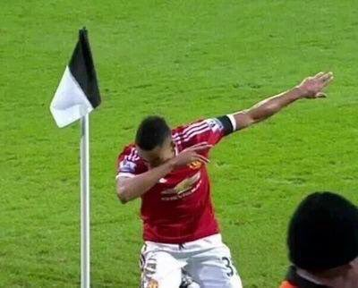 بوغبا رجعه ماهو راجع لو يسويها فيرغسون