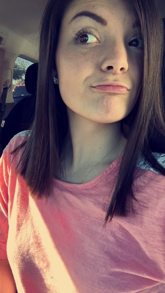KrisBrauda's tweet photo. Some change is good every now and then💇🏽 #goodbyesplitends https://t.co/o4GXIwVeyx