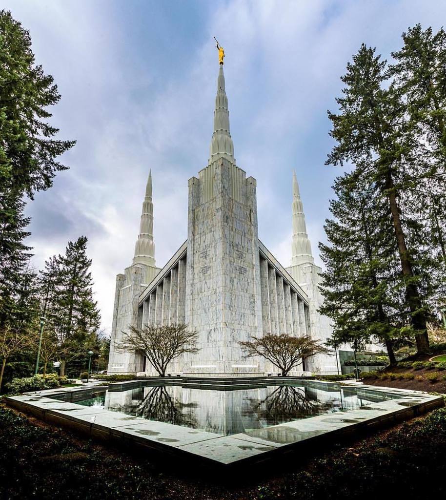 onetempleaday's tweet photo. Portland, Oregon
PC: @grantmccarty
#ldstempleaday #portlandtemple https://t.co/6uwkhgK0km https://t.co/ToF7vqqfvY