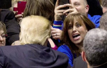 Clinton rape victim Paula Jones at Trump rally VIDEO