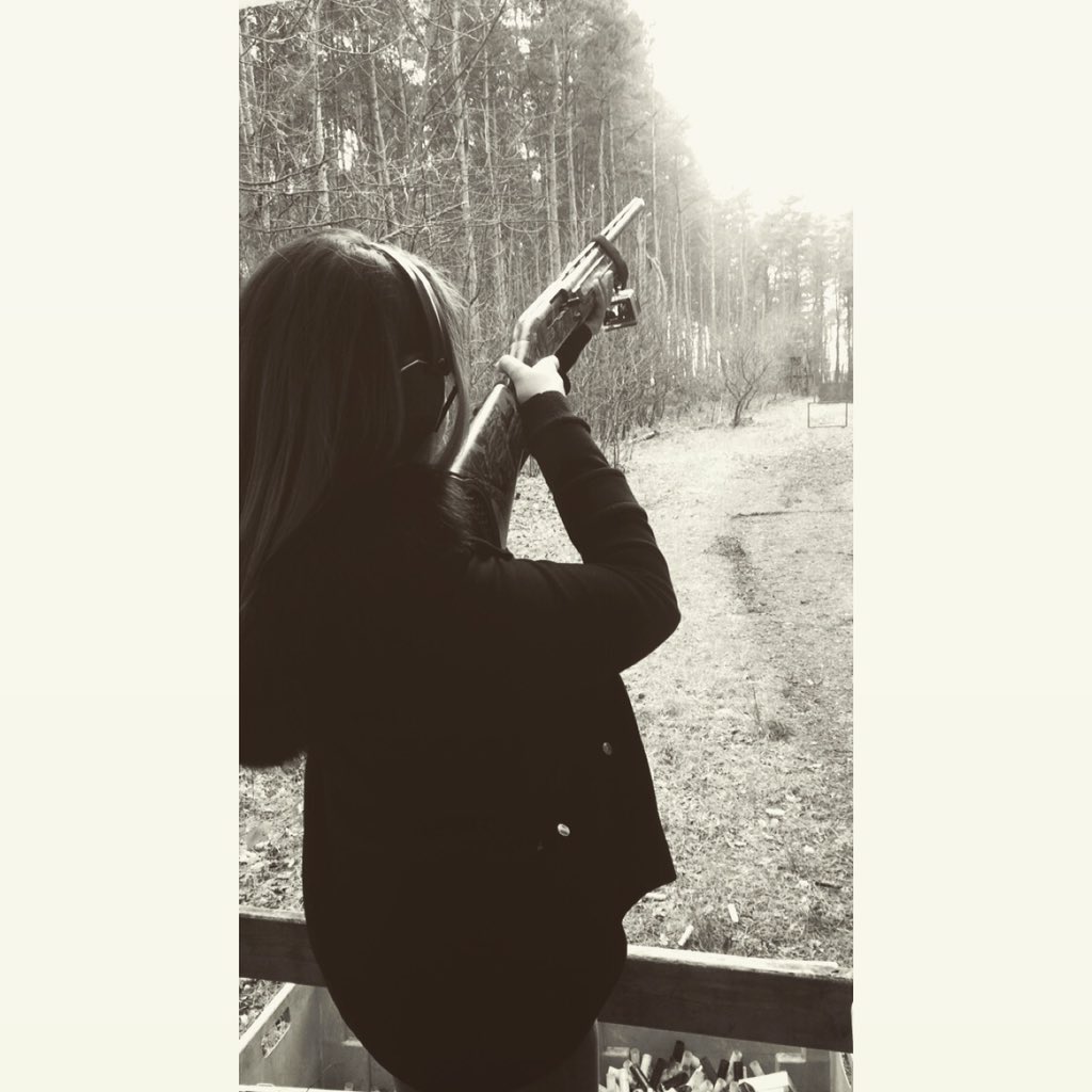 oliviajhorn's tweet photo. 🔫💁🏼 #sunday #shooting #manchester #shotgun #clayshooting https://t.co/LTL2sf2yLM