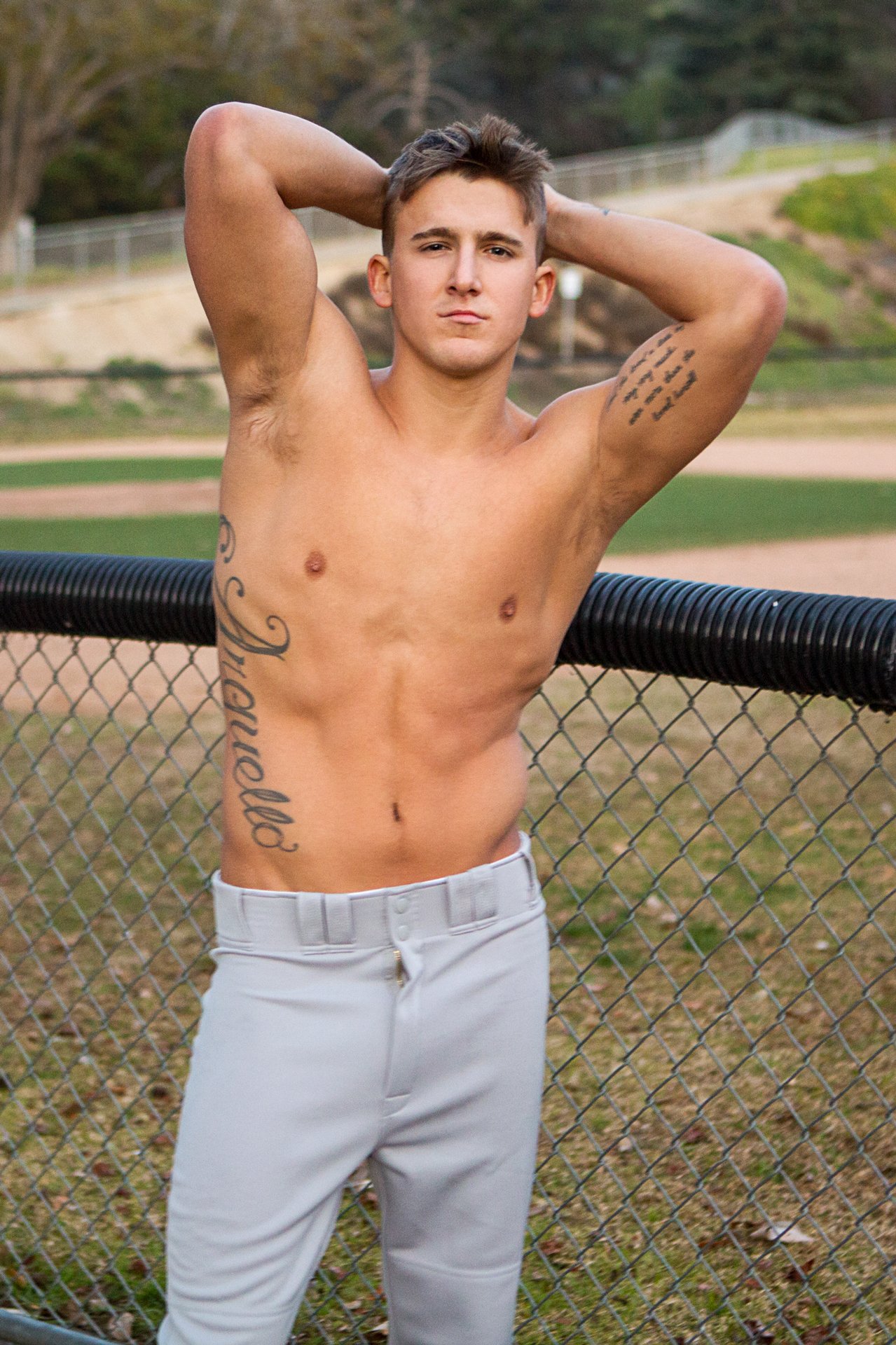 Tonight's new Solo-Star Martin has been swinging that bat for years now --> https://t.co/9MpWeIjMfa #Gay