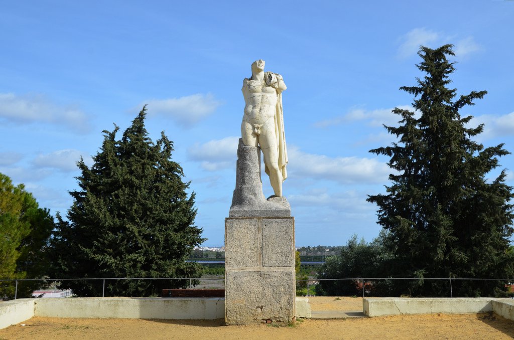 carolemadge's tweet photo. Salve from Italica!
#archaeologytravel #followingHadrian #followingTrajan #HispaniaBaetica https://t.co/vuLbnTFKFQ