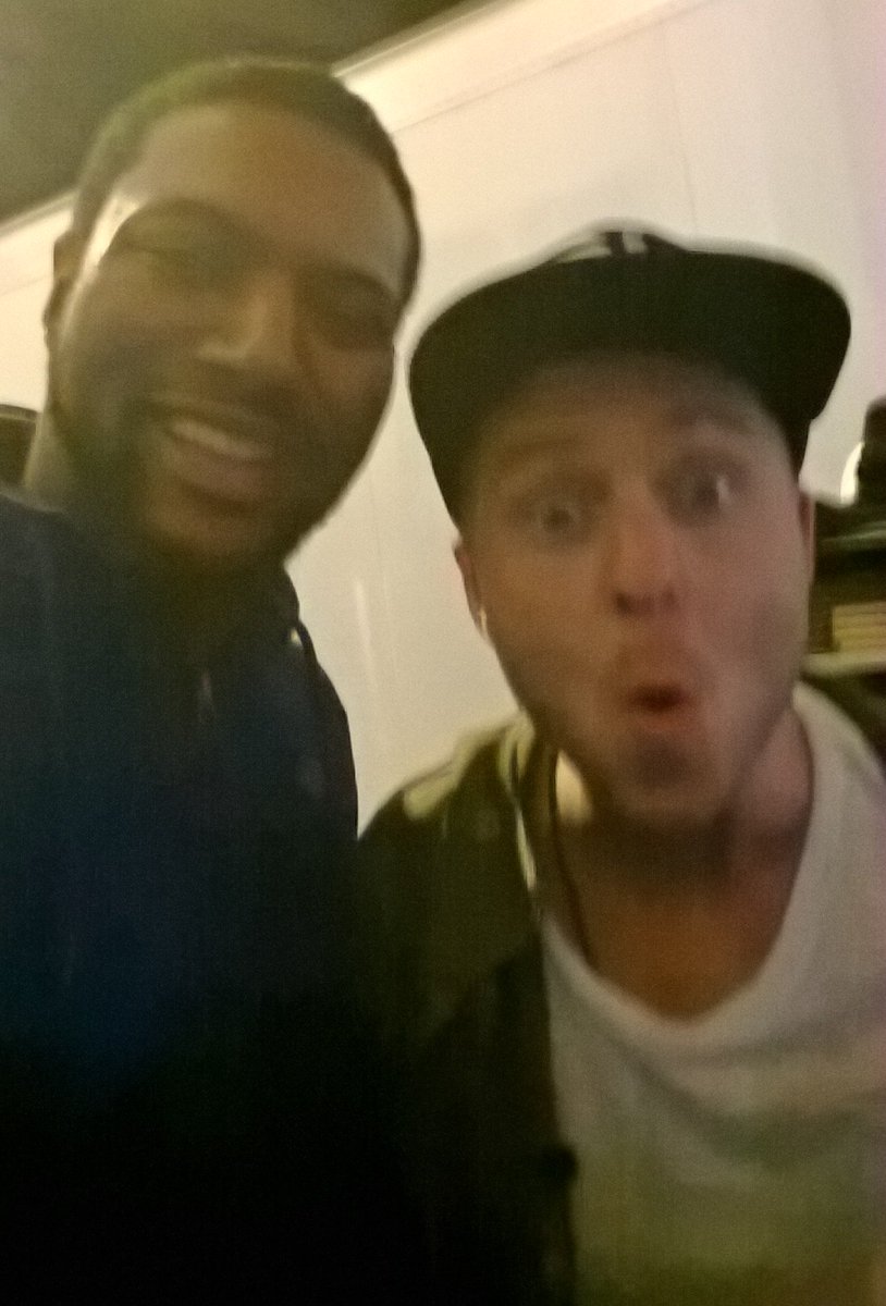 bnharris2011's tweet image. Thanks @OneRepublic @EddieFisher1R for the photo at #BudLightParty! #SB50 @budlight #UpForWhatever Have fun today!