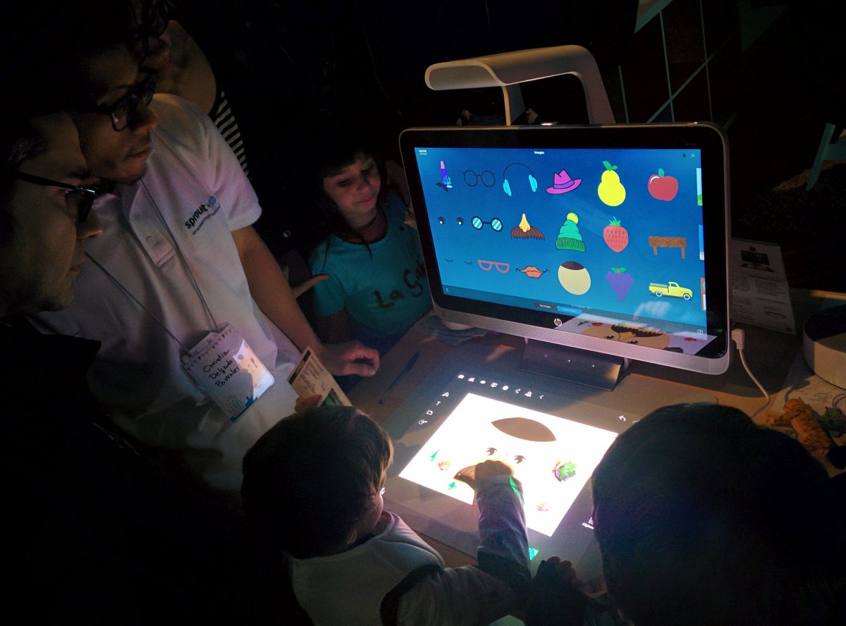 sprouteador's tweet image. Recta final en #minimakerfaire, los más peques pasándoselo bomba con #sproutbyhp. #hpespana #gomakethings Power!