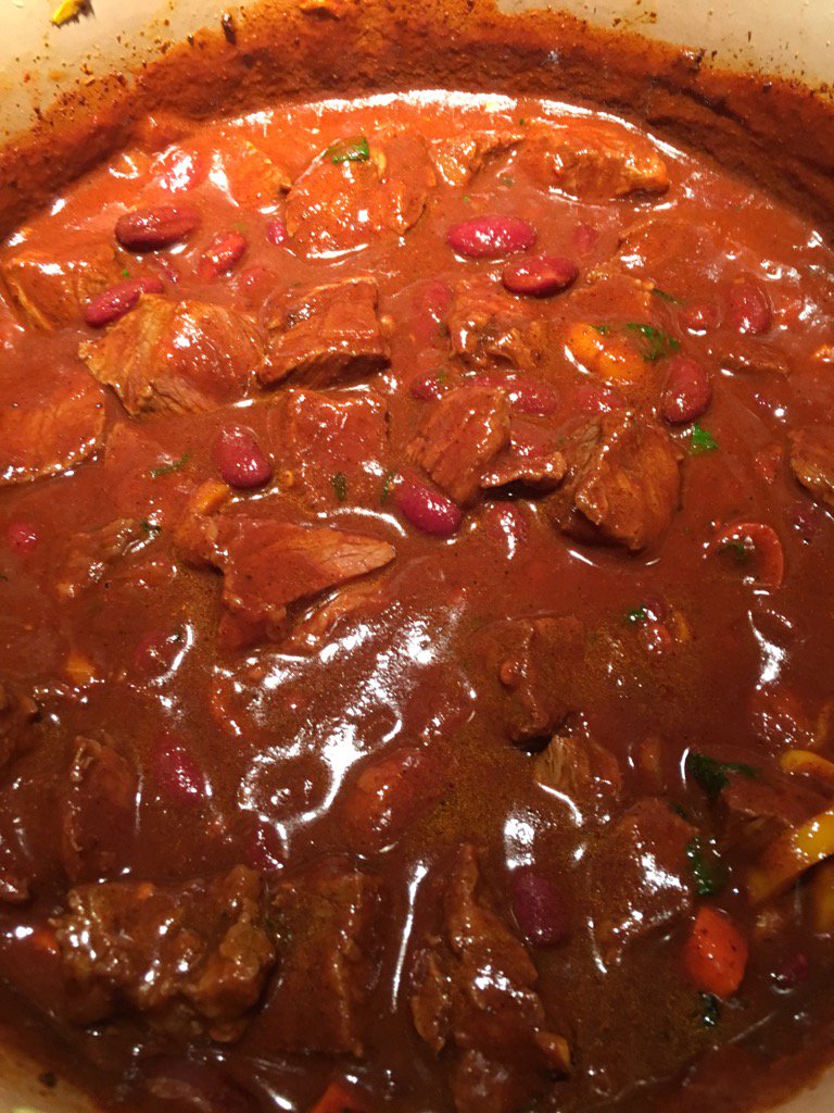 krmills11's tweet photo. #superchili #readyfortheoven #SB50 https://t.co/Pg3kEEUfmd