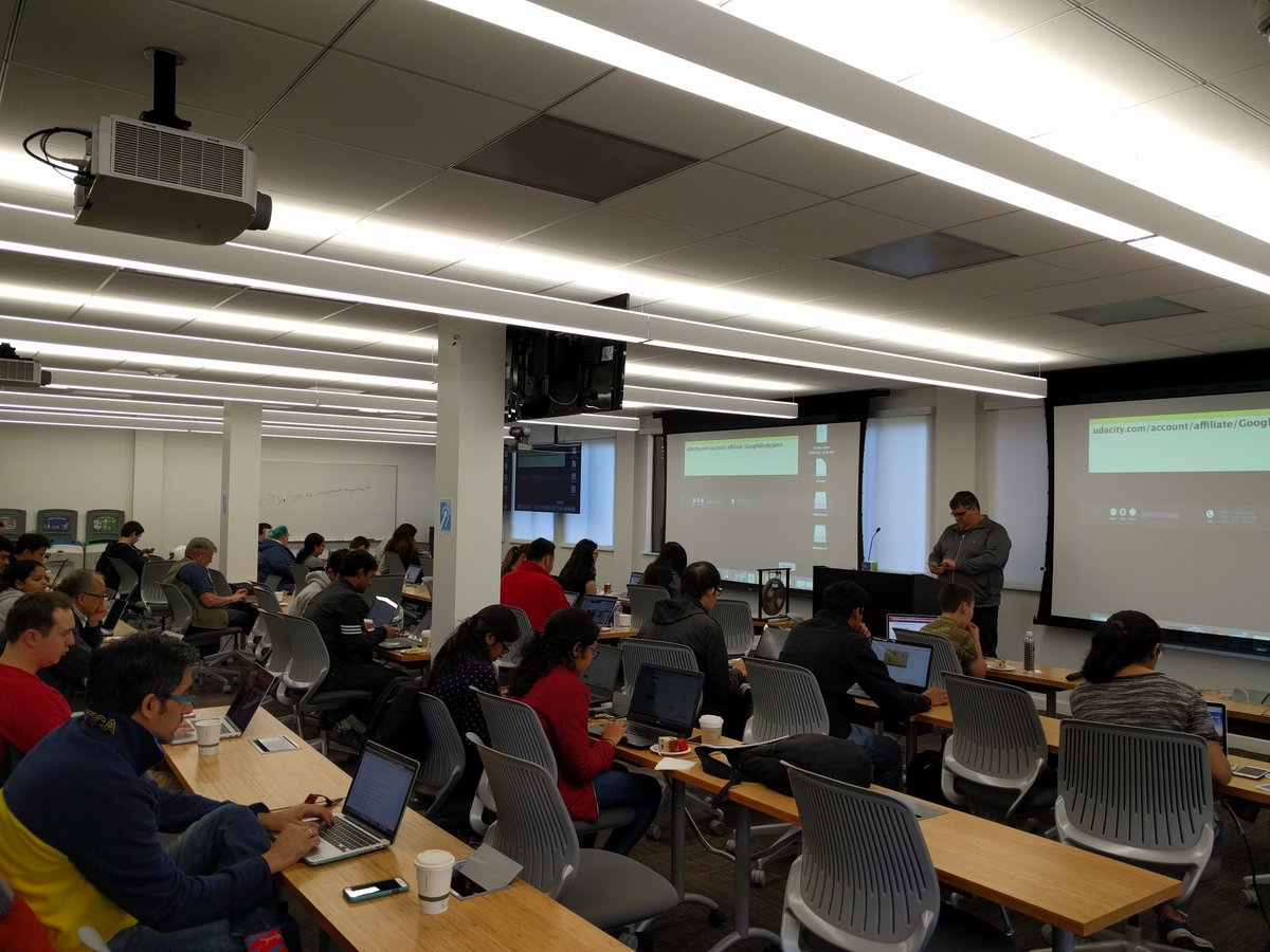 TrishWhetzel's tweet image. Getting started today with the #Android #DevStudyJam @gdgsv
