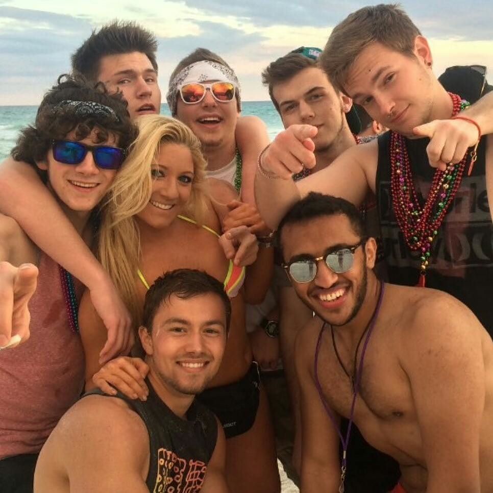 springbreakhq's tweet photo. @lainamarie04 Thank you for sharing your photo! #springbreakhq #springbreak2k16 #pcb2k16 #… https://t.co/h2aLBRc5rt https://t.co/apgr7DiVuS