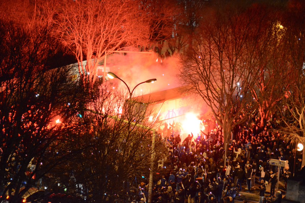 actus_foots's tweet photo. Le bus olympien au Vélodrome ! 🔥
️ https://t.co/lDpksMFovX