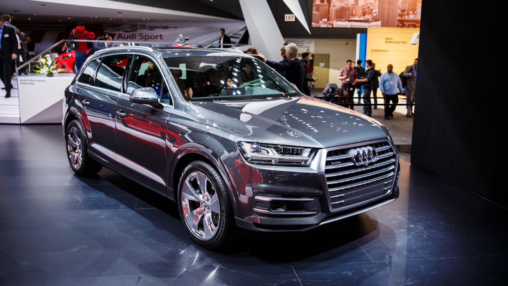 StigVadim's tweet photo. #AudiQ7 #Audi2016 #Quattro https://t.co/OKfvyaPurB