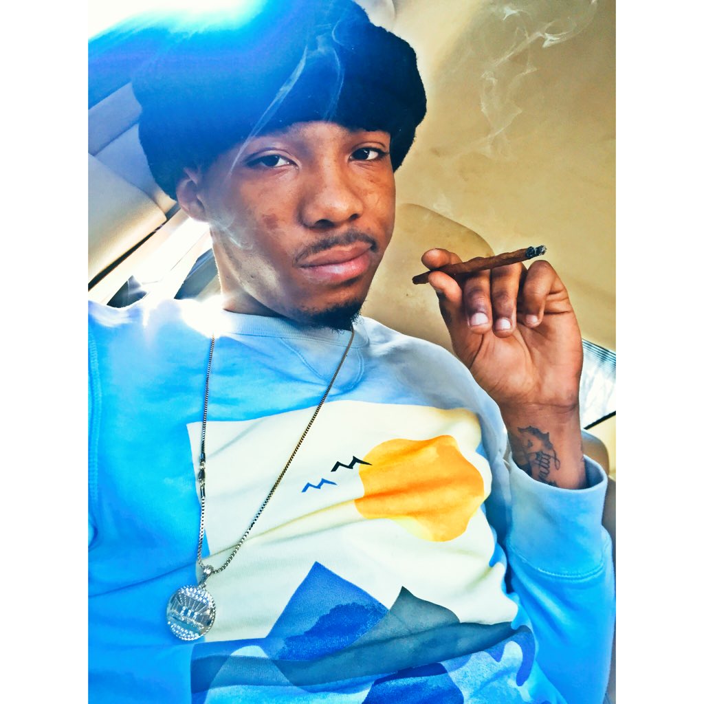 YoungkleanTsb's tweet photo. #23PlusBree💨TheMixtape✔️ https://t.co/5zLBMf3dEb