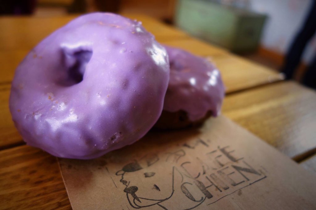Berklie's tweet image. Well done, @cafechienchi ... let's do Ube Donuts from Gurnee Donuts again, soon. #DatColor