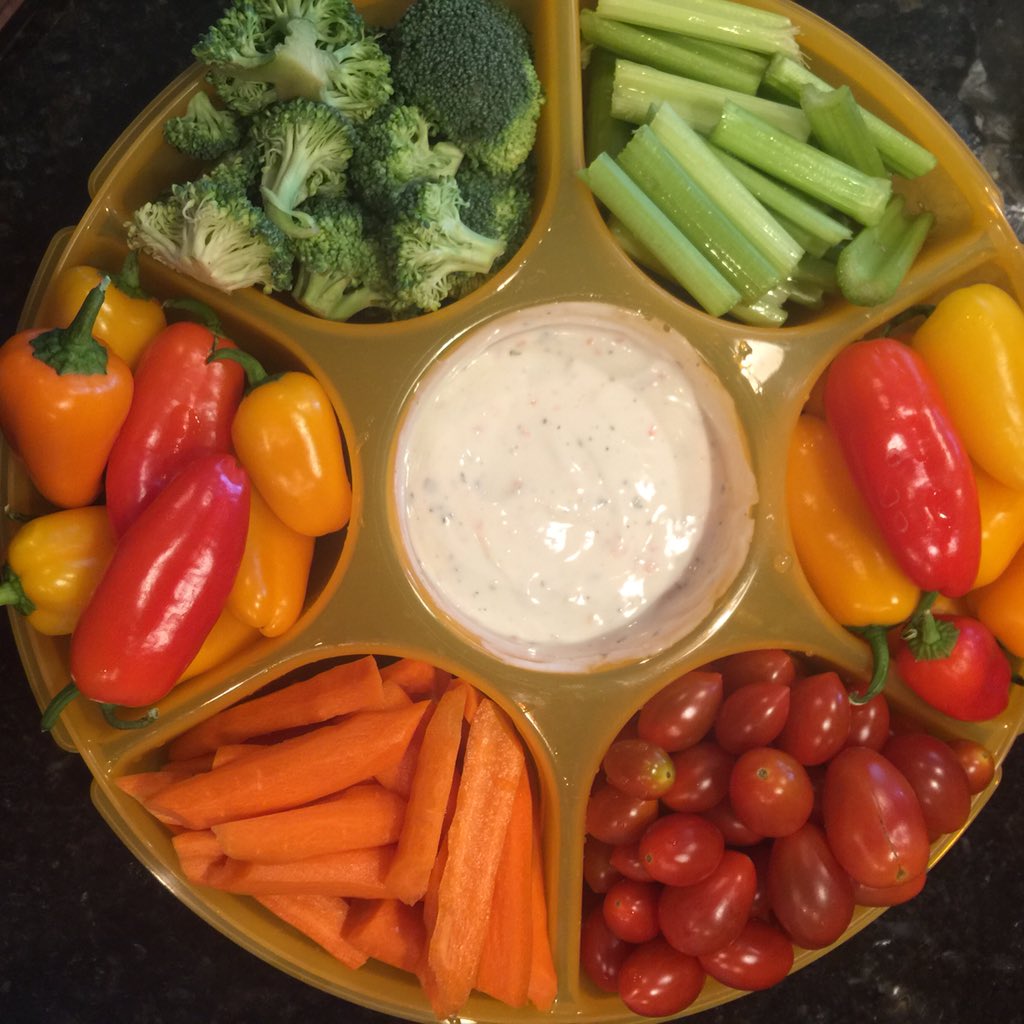 theproducemoms's tweet photo. #SnapYourSnack!!!! @pma ππππ I'm eating ALL of this! https://t.co/SqZ1jon3FC
