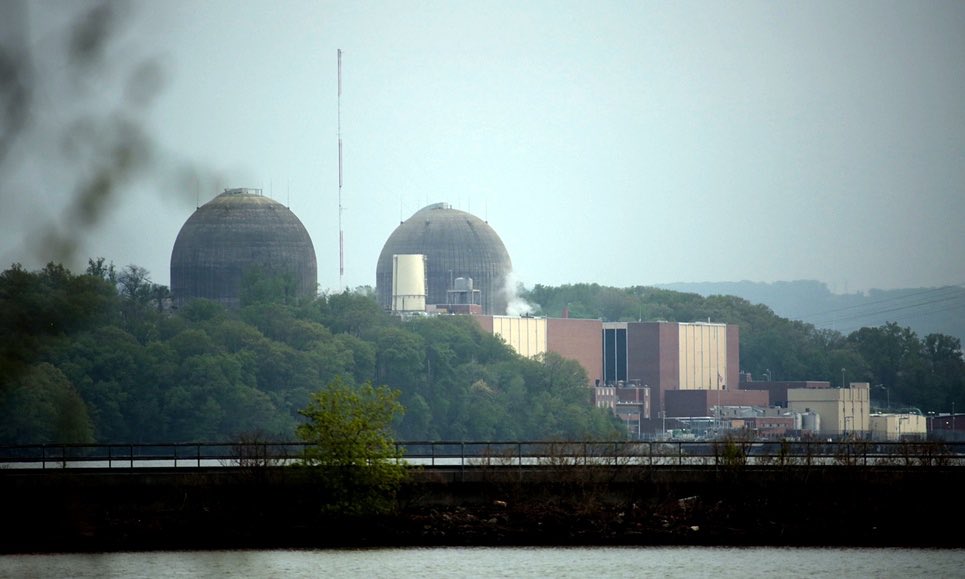 MikeHudema's tweet photo. Go #Solar: #NewYork investigates radioactive leak in groundwater near city https://t.co/BS2m3z8J3I #nuclear #NYC https://t.co/S0aLAetyWu