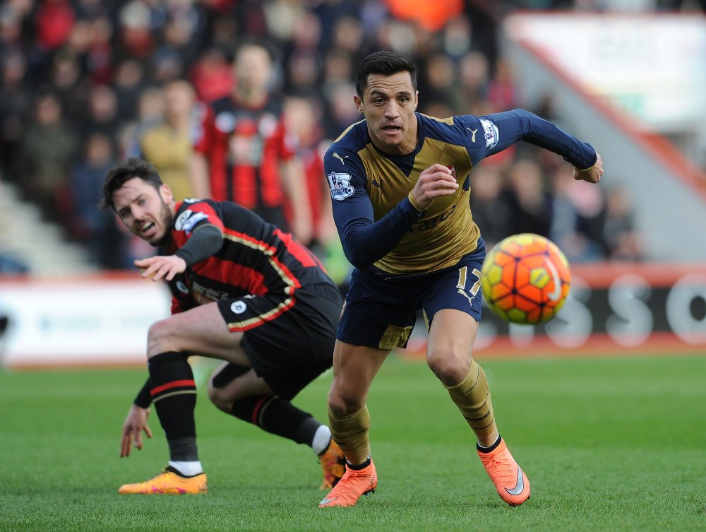 Arsenal's tweet image. Take a look at Sunday's win through the eyes of the @Arsenal club photographers arsn.al/XSUGsy #AFCBvAFC