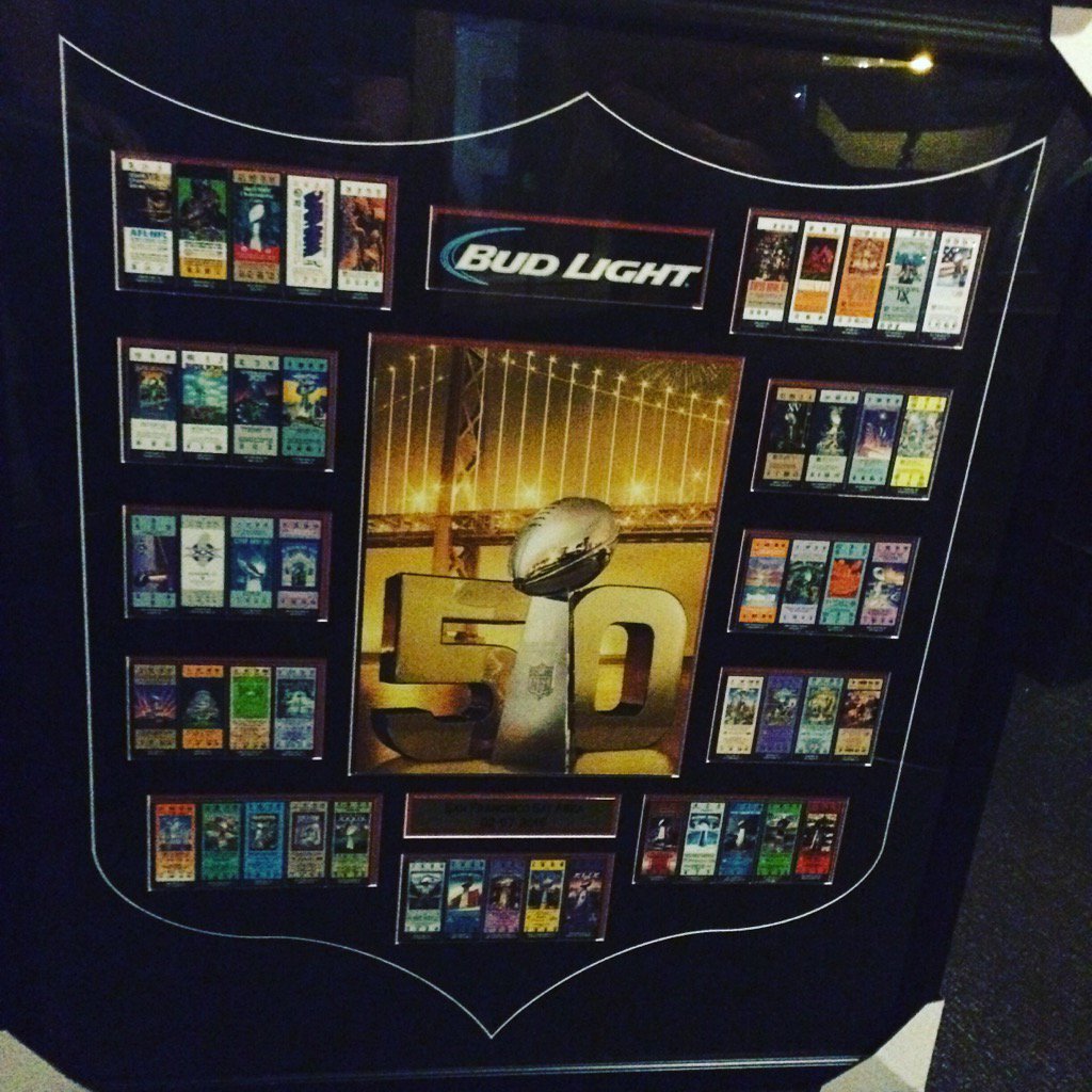 john_lever's tweet photo. Won this at the bar https://t.co/hqcfzCUAEl