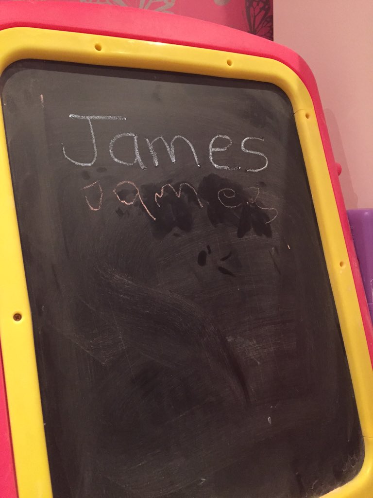 laura1203's tweet photo. @jamespdholliday jessie wanted 2write ur name 2nite coz she didnt write it 2day at my mams! #learning2write 📝✏️ https://t.co/M6O0ozm3Gl