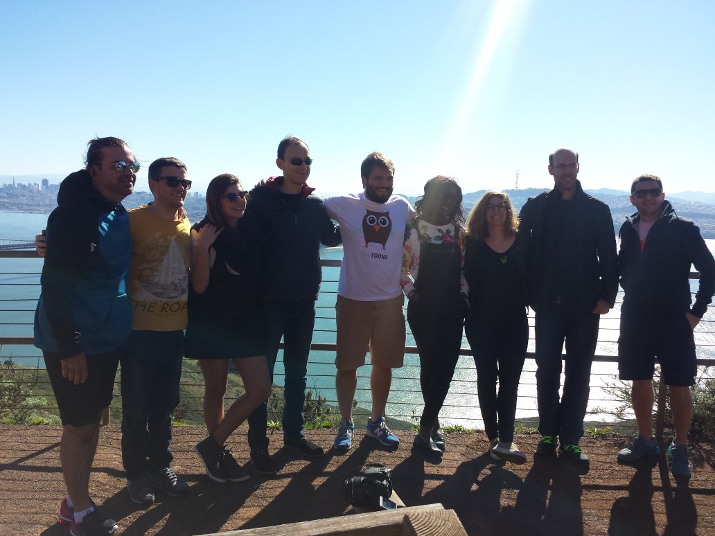 HandsOn_TV's tweet photo. HandsOn startup tour team visiting a beatiful view in San Francisco Golden Gate Bridge. #HandsOn #SiliconValley https://t.co/TAwSQ1OYTc