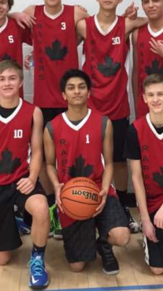 jumpmen_2k15's tweet photo. @OfficialRapperZ when u cant find the math club meeting so u just join a basketball team #youtriedparth https://t.co/CxnHxUMdAz