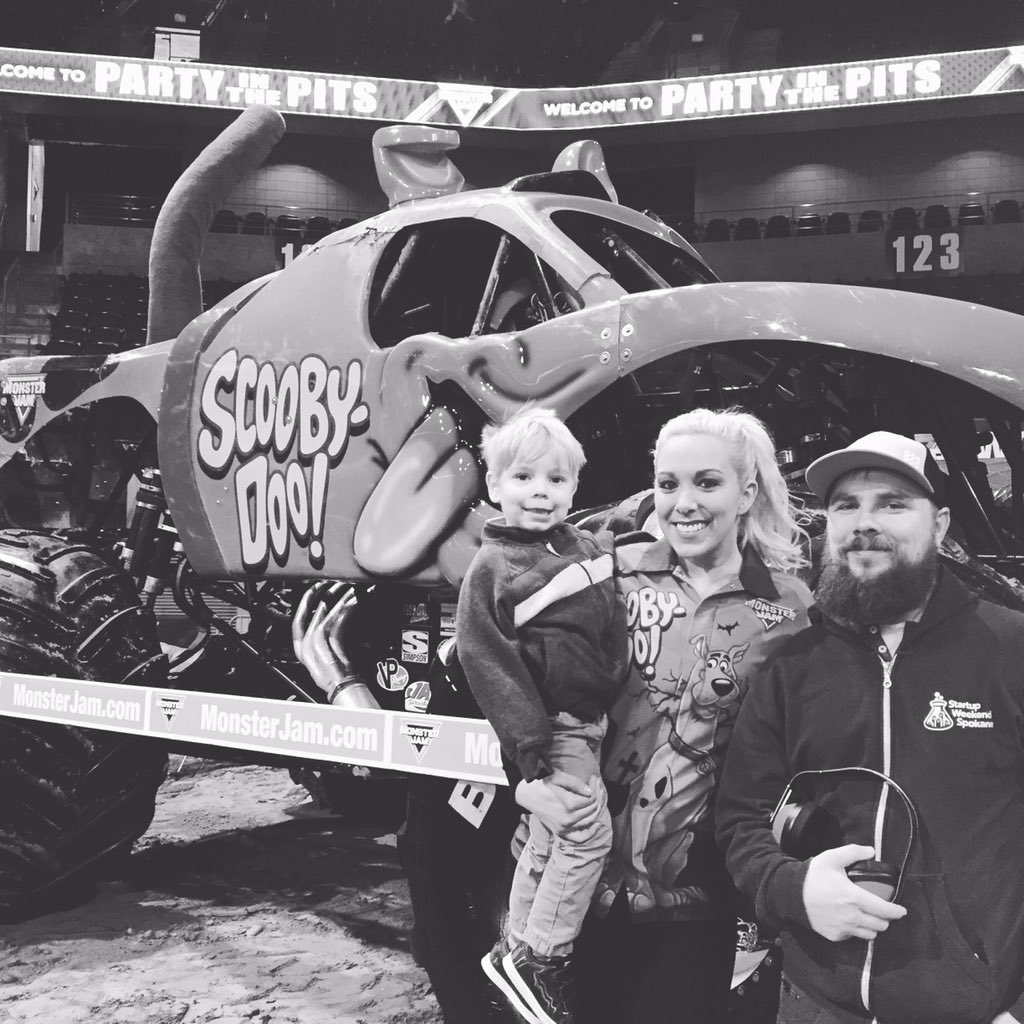 jeremyemcgee's tweet photo. #monsterjam #beardbrand #beardbrandfunmoney https://t.co/cD09PIdD58