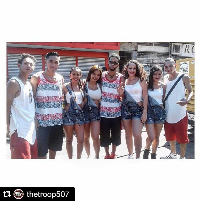 THETROOP507's tweet photo. Show de carnavales 2016 #seguimostrabajando  @stgo_municipio https://t.co/EIeCOby68l