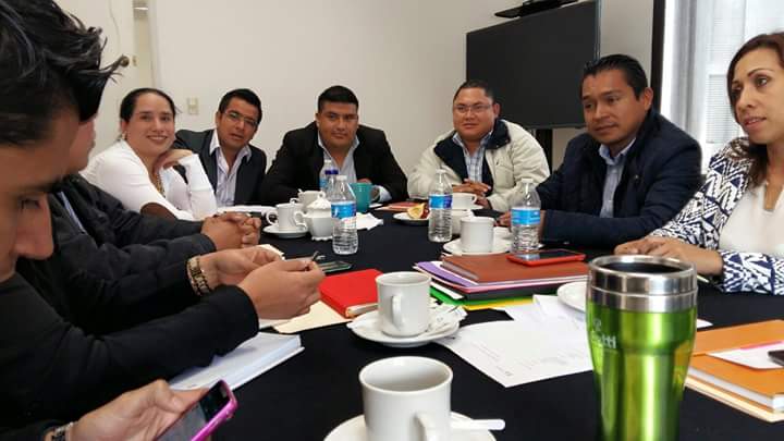 jeabcume's tweet photo. Trabajando en Oficinas Centrales. https://t.co/zSK6iyCUwm